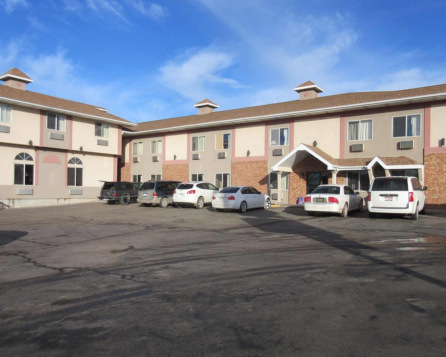 Dakota Pines Inn Rapid Stadt Exterior foto